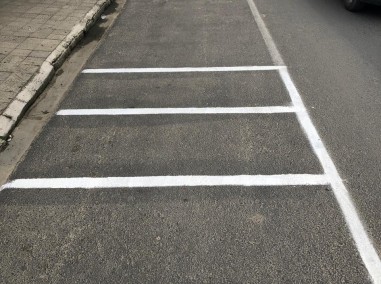 Faixas de estacionamento comeam a ser pintadas em BN